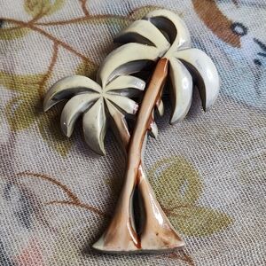 Vintage Early Plastic Dual Palm Trees Tropical Vibe Light Weight Painted Brooch